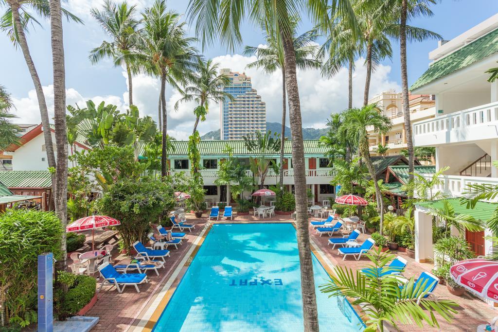 The Expat Hotel Patong Екстериор снимка