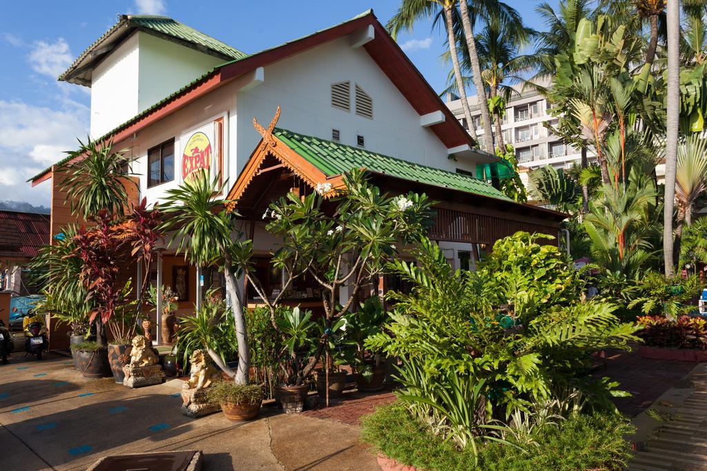 The Expat Hotel Patong Екстериор снимка